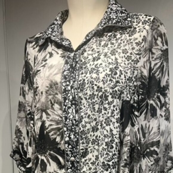 dressy blouse sheer lightweight button closure - Picture 8 of 15